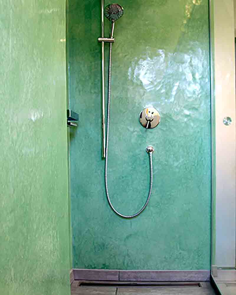 Tadelakt shower green